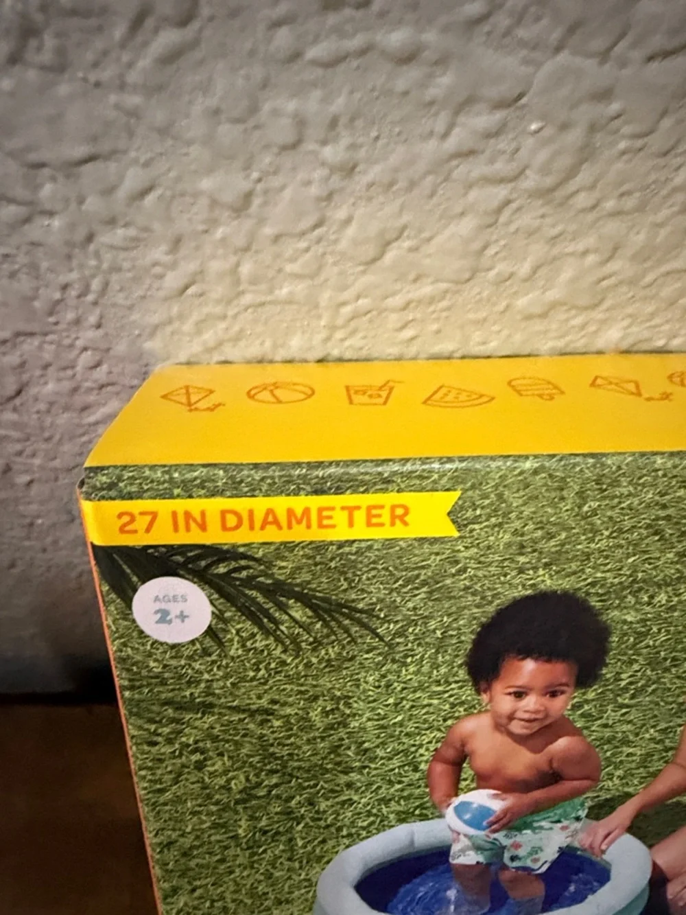 Sun Squad Inflatable Mini Pool - Blue & Light Blue 27” diameter - Picture 3 of 3